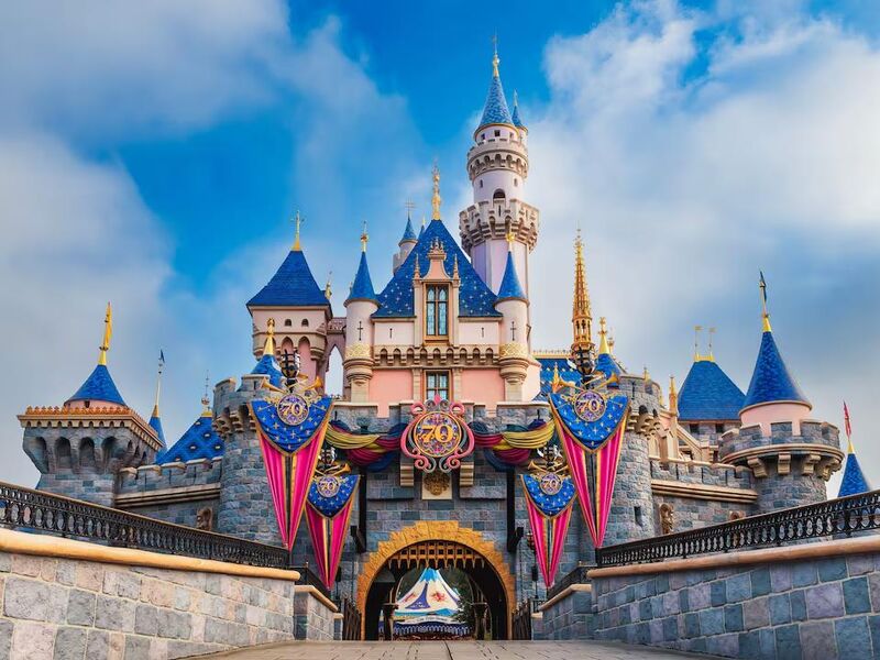 Ankara SunExpress ile Grand Benelux Paris Alsace Disneyland Turu BRU-BRU(Turlar Dahil)