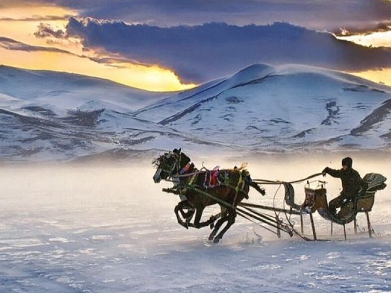 Turistik Doğu Ekspresi İle Kars Erzurum Turu Uçak İle Gidiş Tren İle Dönüş